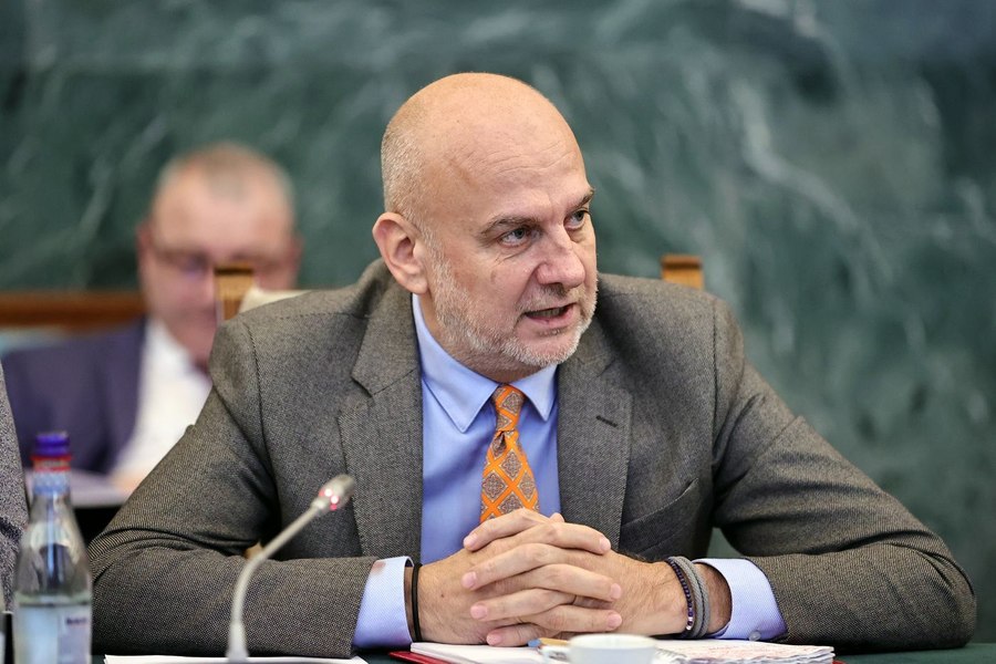 „Este exclus”. Președintele BNS, după anunțul lui George Simion privind concedierea a 500.000 de bugetari: „Toată lumea va deconta această nebunie”