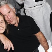 Epstein si Karina șuliak foto x @Bankski69 jfif