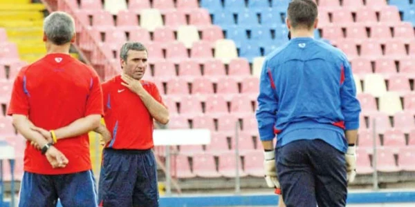 Hagi ar putea antrena pe Stadionul „Steaua“, dar cu altă echipă