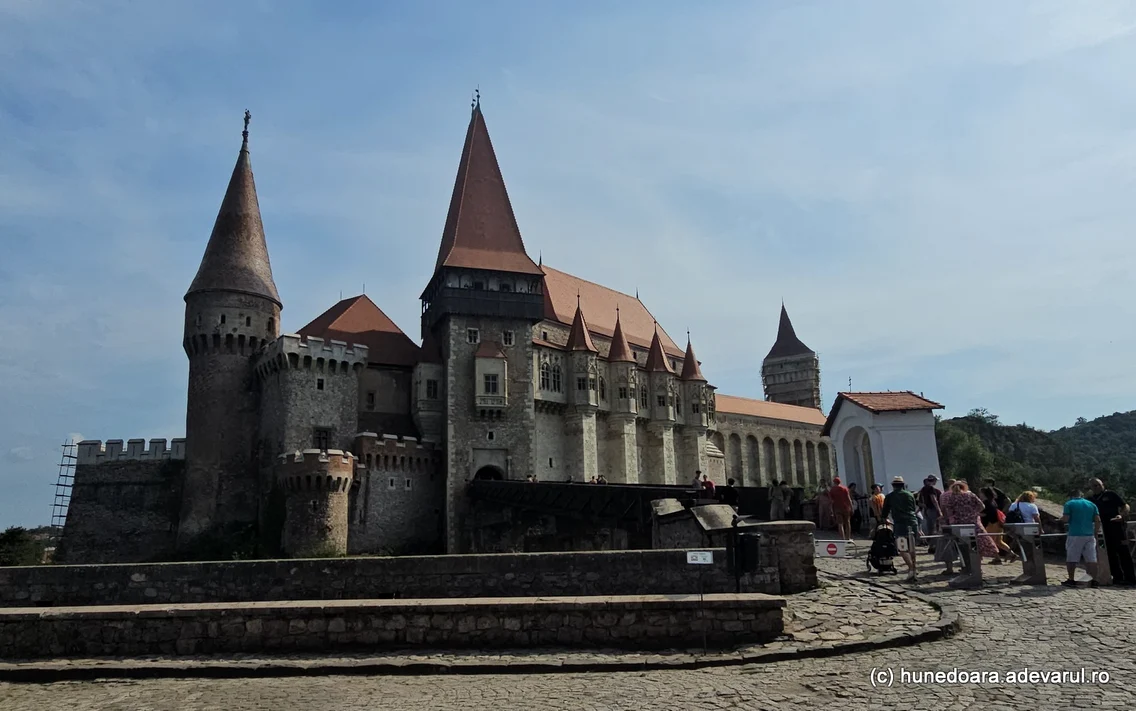 Castelul Corvinilor din Hunedoara  Foto Daniel Guță ADEVĂRUL (120) jpg