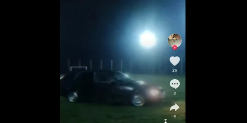 Drifturi într-un parc din orașul dâmbovițean Răcari. FOTO Captură video Marius Caravețeanu / Facebook