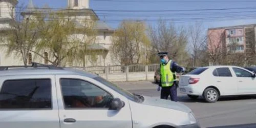 politisti militari verificare trafic rutier coronavirus masti Galati 5