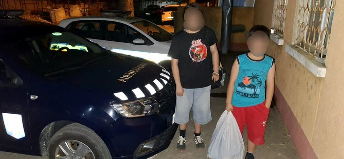 Copiii au fost găsiți la scurt timp de jandarmii prahoveni. FOTO IJJ Prahova