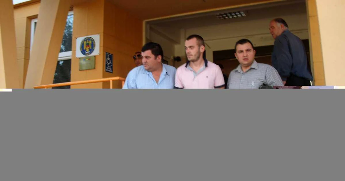 Tânărul s-a ales cu dosar penal