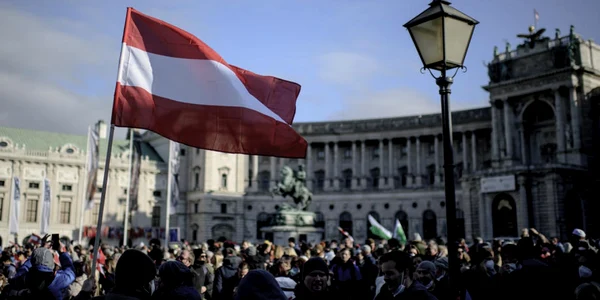 Manifestanti Viena protest antivaccinare 20 noiembrie 2021 FOTO EPA-EFE /  Christian Bruna
