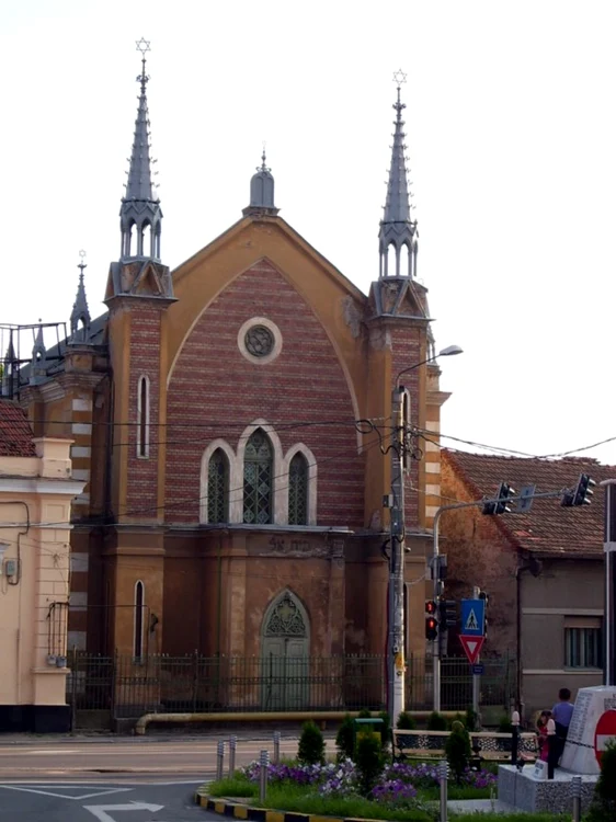 Sinagoga din Caransebeş este un simbol al prezenţei evreilor în Banatul Montan