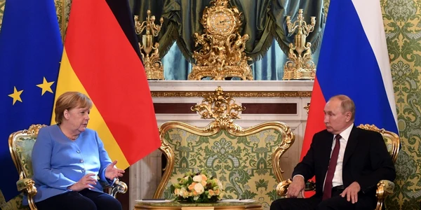 Summit de adio între Putin şi Merkel FOTO EPA-EFE