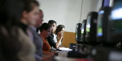 Peste 5000 de elevi din judeţul Dolj s-au înscris pentru a participa la sesiunea de Bacalaureat