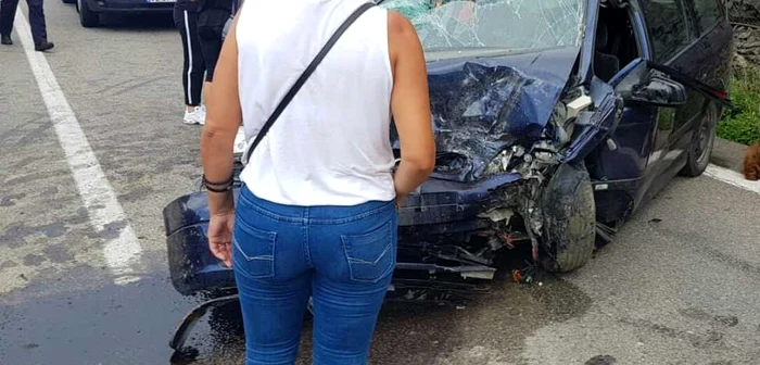 Accident cu 8 victime pe Valea Oltului, la Câineni, în Vâlcea, DN 7, Foto: Adevărul