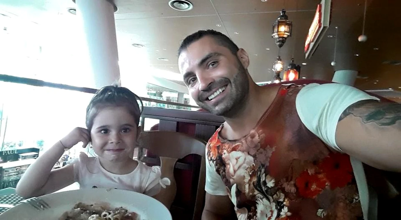 
    Fiica cea mare a lui Pepe, Maria, s-a întristat la plecarea ursitoarelorfoto: Captură Antena 1  