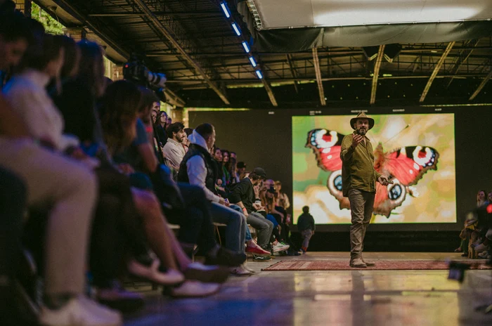 Tristan Gooley, navigator, la festivalul Unfinished (București). FOTO: Andrei Nemeș