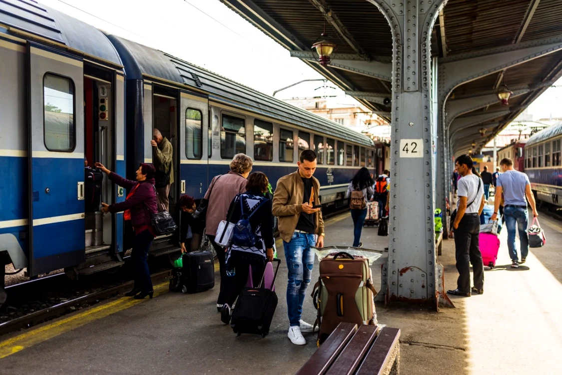 Tren în Gara de Nord