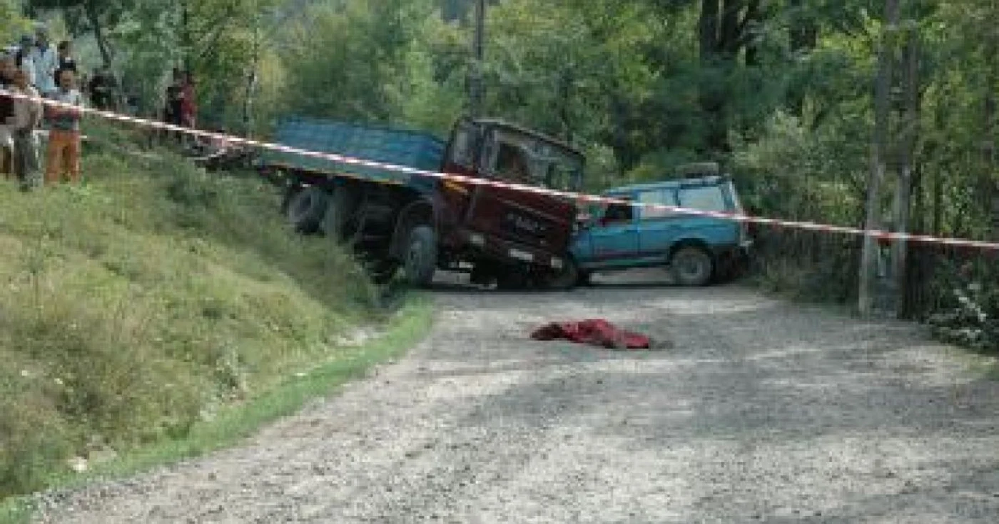 Reşiţa: Şi-a găsit sfârşitul strivit de o basculantă