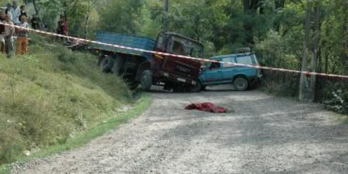 Reşiţa: Şi-a găsit sfârşitul strivit de o basculantă