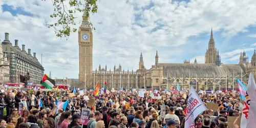 protest londra 1 jpeg