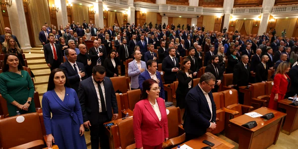 Prima ședință a Camerei Deputaților în noua componență după alegerile parlamentare, la Palatul Parlamentului din București. FOTO Inquam Photos / George Călin