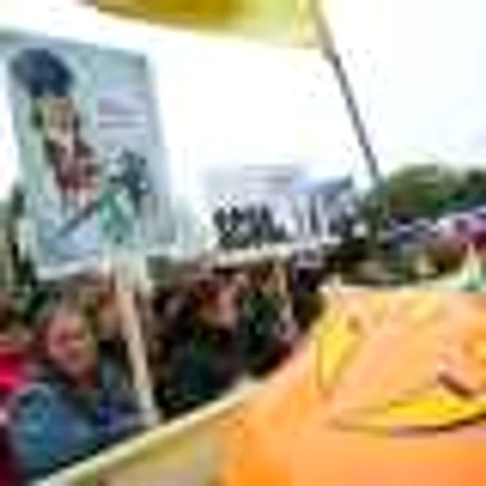 La Cotroceni au fost proteste, dar şi un moment de reculegere