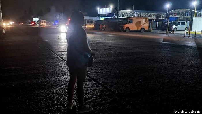 O lucrătoare sexuală din Republica Moldova care își așteaptă clienții
