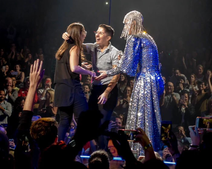 Katy Perry helps a gay couple get engaged at her concert jpeg