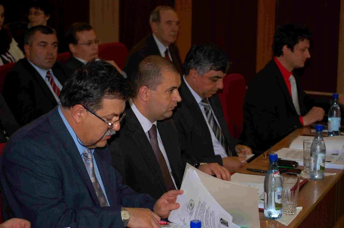 Funcţionari ai CJ Vrancea