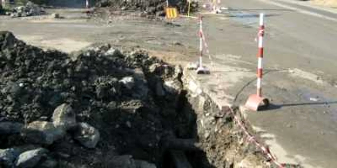 De la lansarea site-ului, gropile nu vor mai lua şoferii prin surprindere FOTO: Adevărul