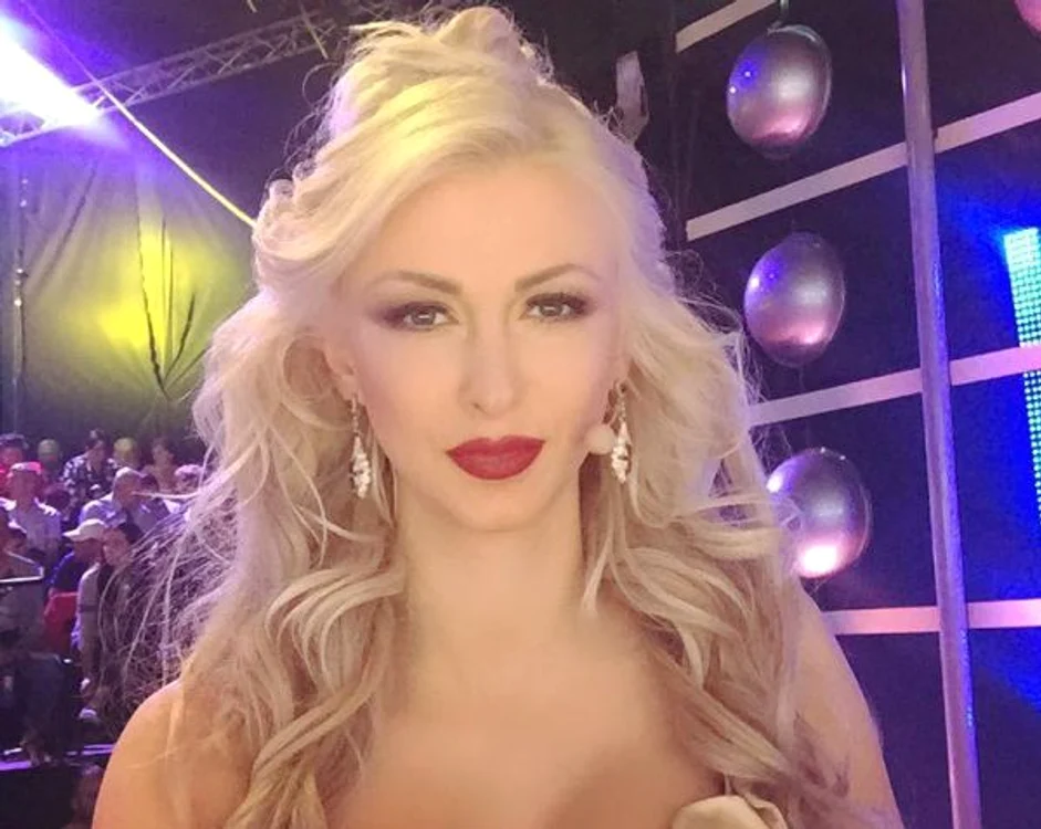 
    Andreea mai are câteva zile până nașteFoto: Facebook  
