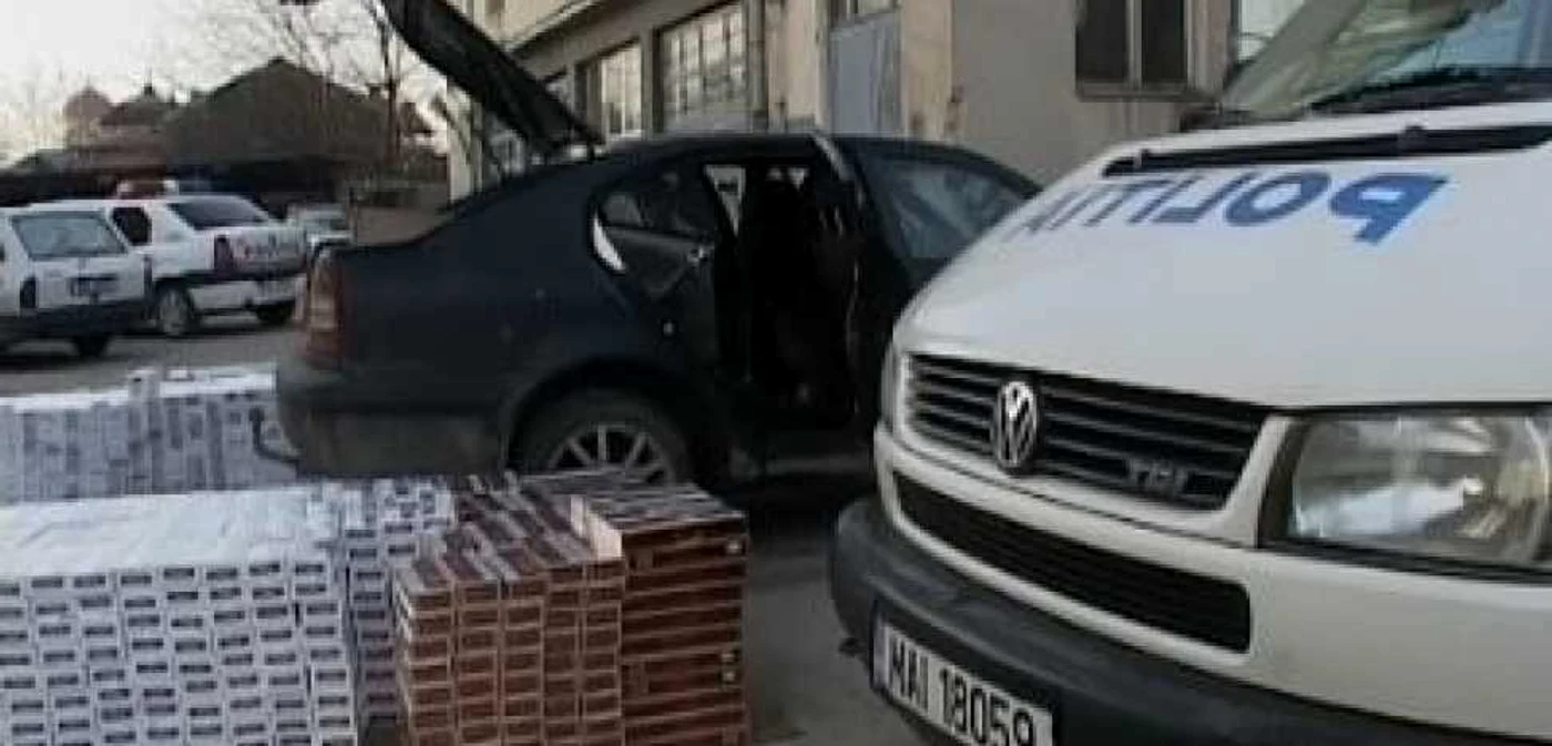 Târgu-Jiu: Peste 500 de pachete de ţigări au fost confiscate de vameşi din Piaţa Mică
