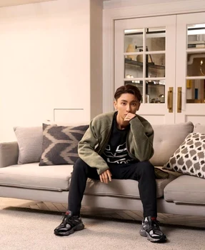 Shinjiro Atae a dezvăluit că e gay