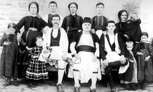 Aromani fratii Manakia FOTO proiectavdhela.ro