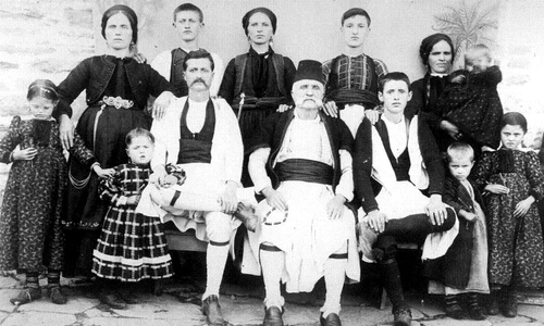 Aromani fratii Manakia FOTO proiectavdhela.ro
