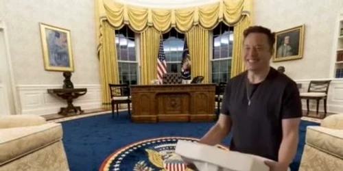 Elon Musk cara o chiuveta la Casa Alba Foto X jfif