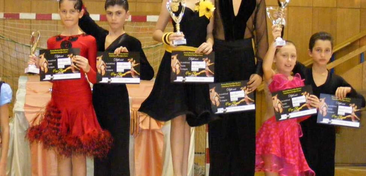 Dansatorii vâlceni, pe podium la Cupa Băniei