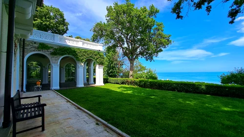 Hotelurile fostei conduceri comuniste au fost renovate. @McNino.ro