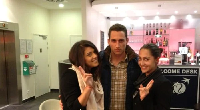 
    Sorana Cirstea alaturi de Tamira Paszek si iubitul acesteia  