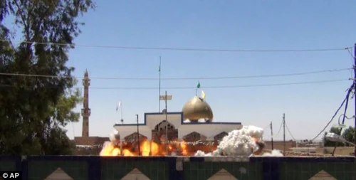 Jihadiştii loiali SIIL distrug istoria biblică foto youtube/twitter