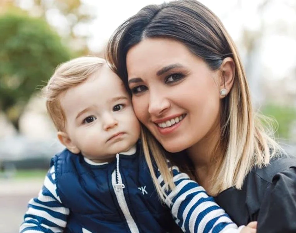 
    Cum a sărbătorit Ela Crăciun Sfântul Nicolae alături de fiul ei  
