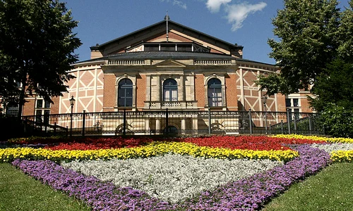Colina Verde de la Bayreuth jpeg