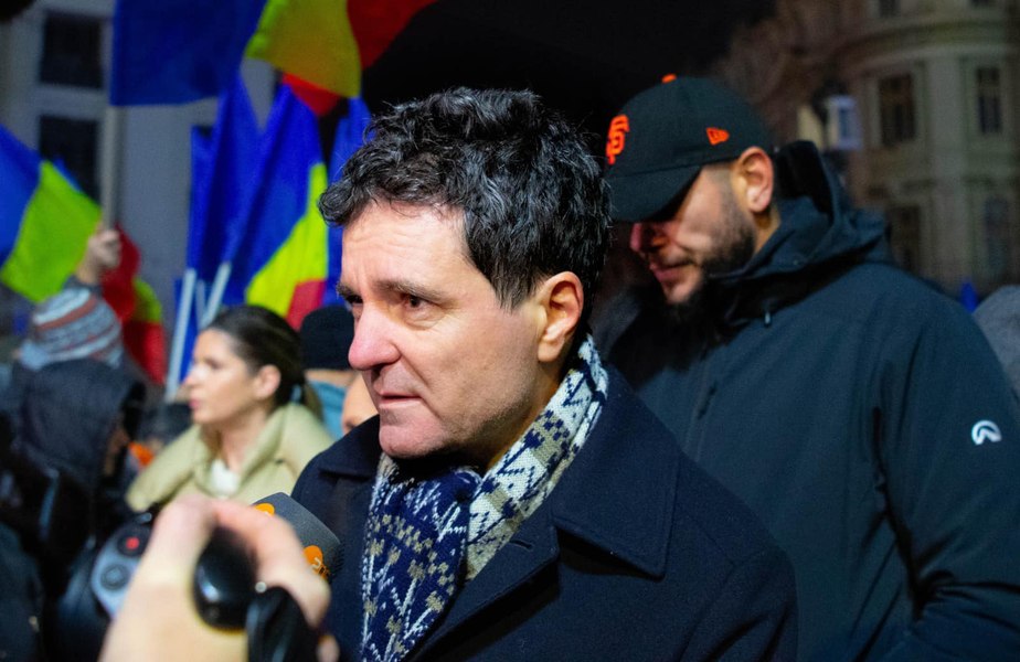 Nicușor Dan anunță apocalipsa economică dacă ajunge Călin Georgescu președinte: „O să cadă burse, euro o să fie şase lei sau ştiu eu cât...”