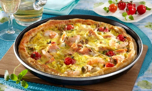 tarta cu somon si rosii jpeg