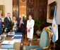 Carmen Iohannis în costum alb în vizita din Argentina