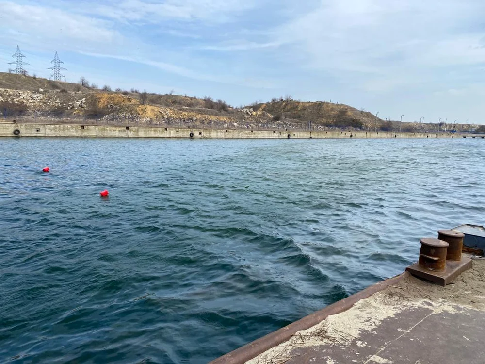 Locul în care s-a scufundat barja FOTO: ANR