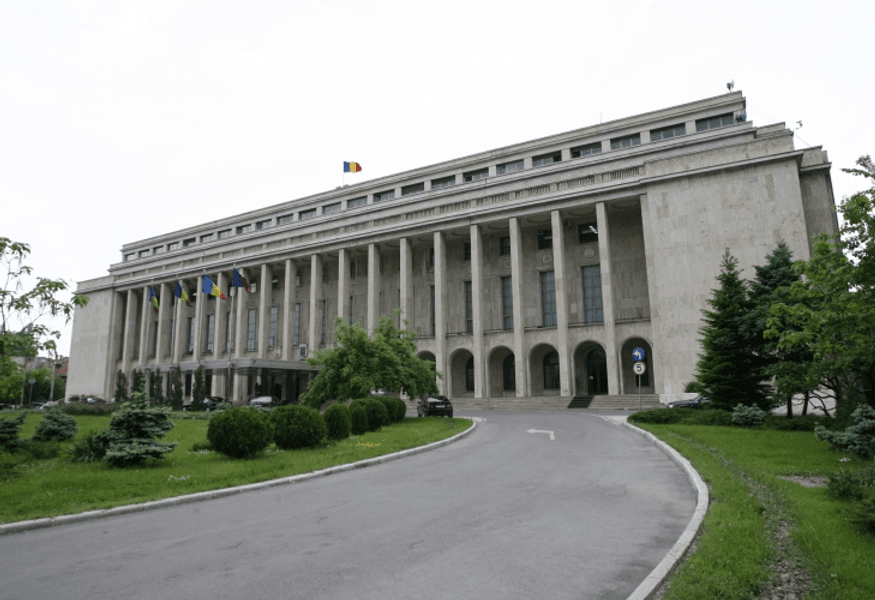 Palatul Victoria nu va mai fi iluminat pe timp de noapte. Instituția reduce consumul de energie electrică