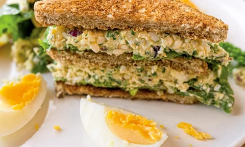 sendvis cu salata de ou jpg