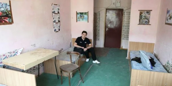 Căminele studenţeşti: lux şi sărăcie