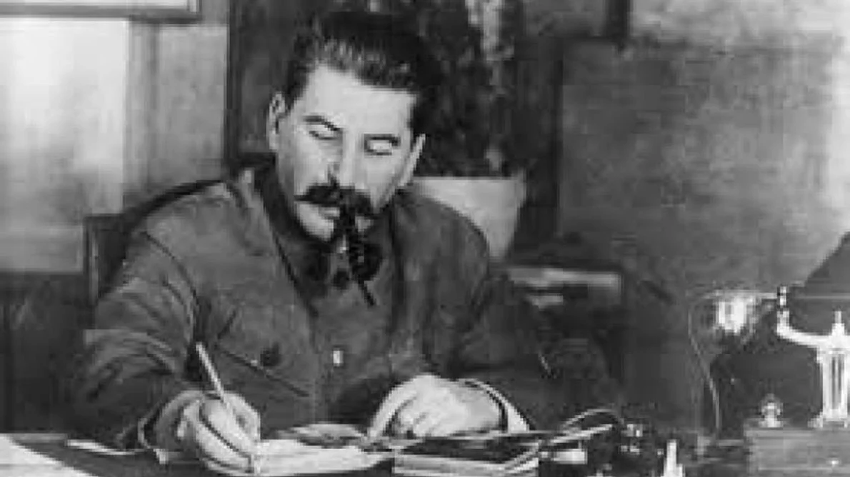 Misterul unui exemplar din Cursul scurt al lui Stalin jpeg