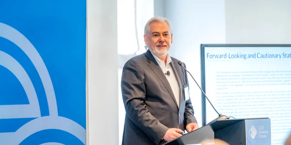 Jacek Olczak PMI CEO Investors Forum jpg