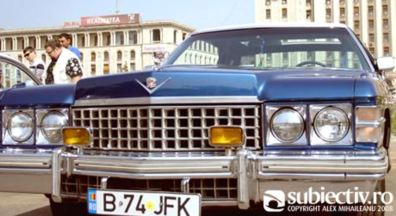 Un Cadillac pe care l-a prezentat la Târgul de Nunți