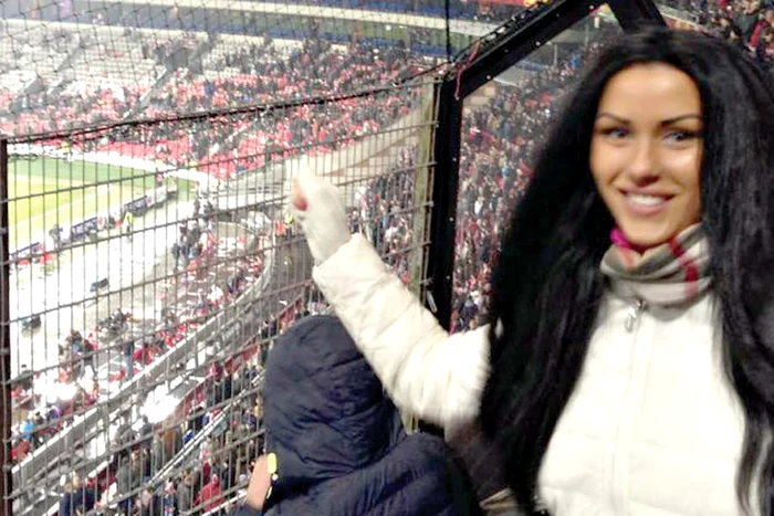 Fetele s-au plimbat  şi au fost la shopping