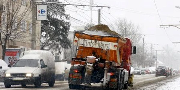 Firma de dezăpezire nu a fost iertată pentru că nu şi-a îndeplinit atribuţiile