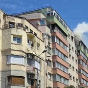 Incendiu puternic într-un apartament de pe Calea Moșilor, Sector 2 Buc FOTO Video ISU  